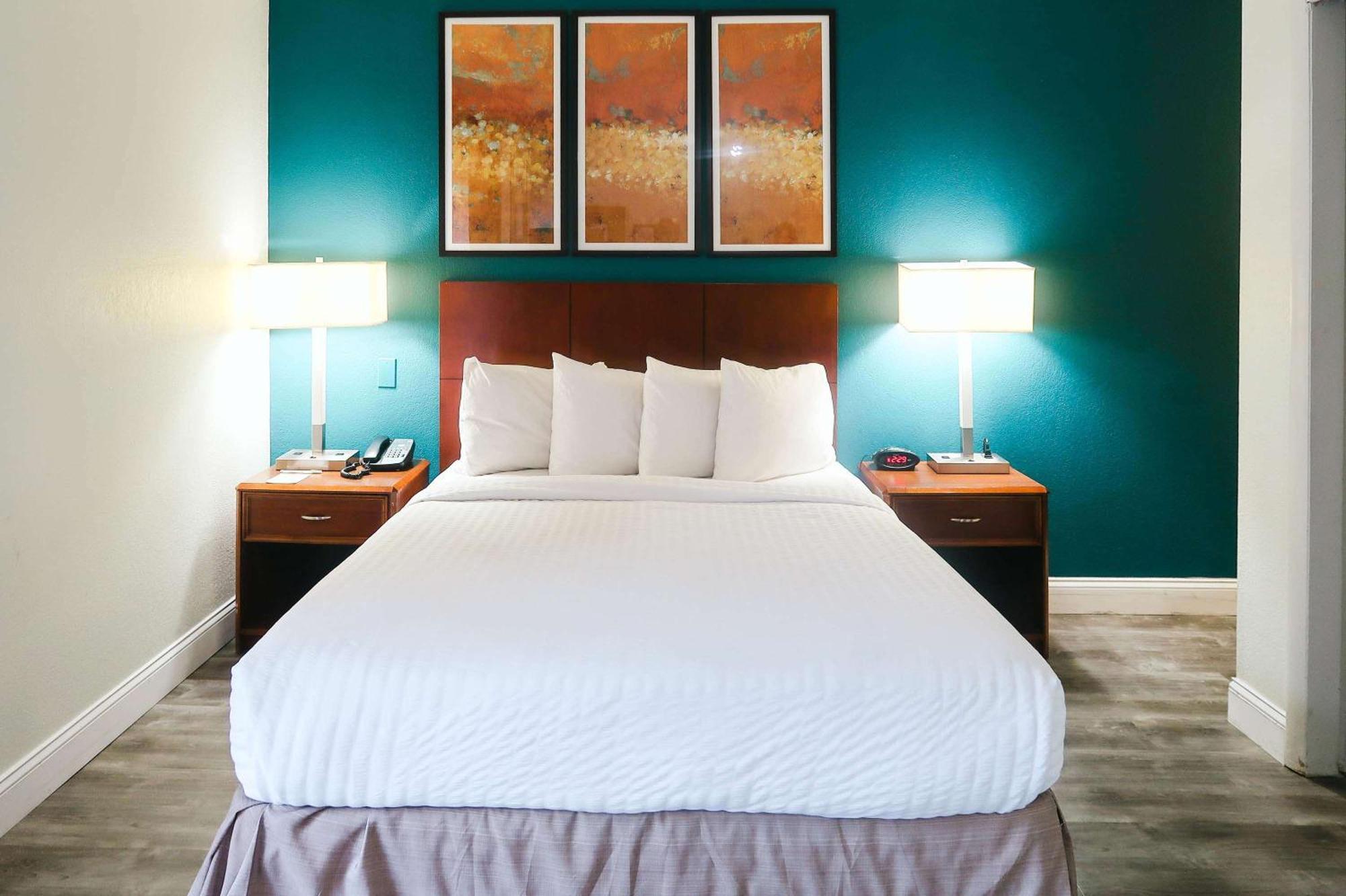 Tysons Corner Suites, A Baymont By Wyndham Viena Exterior foto